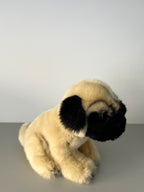 Siddende hund - Mops 15 cm