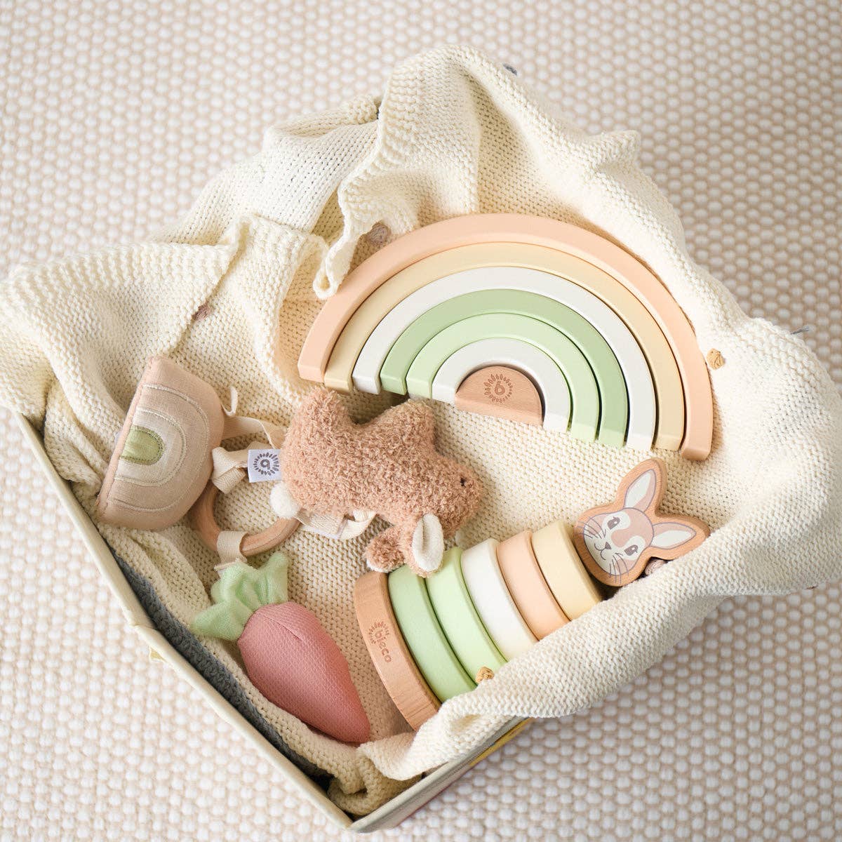 Aktivitetslegetøj - Kanin, Regnbue & Gulerod