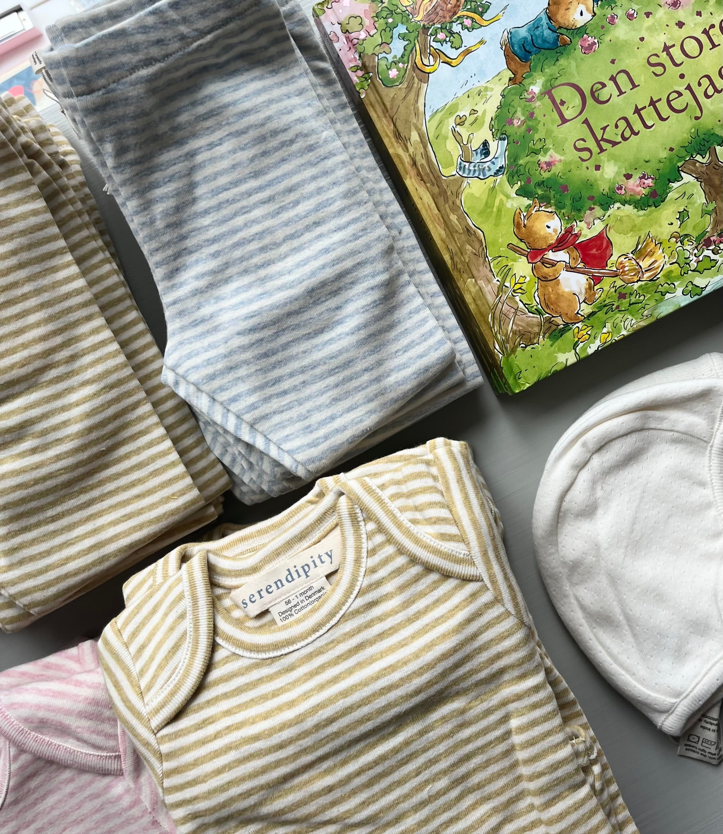 Serendipity baby body - Chamomile/Offwhite