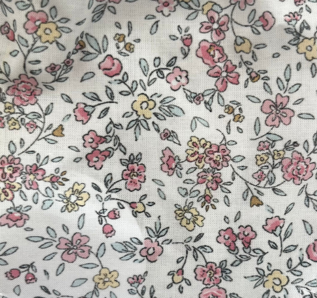Dukkedragt - Hvid med gule og lyserøde blomster